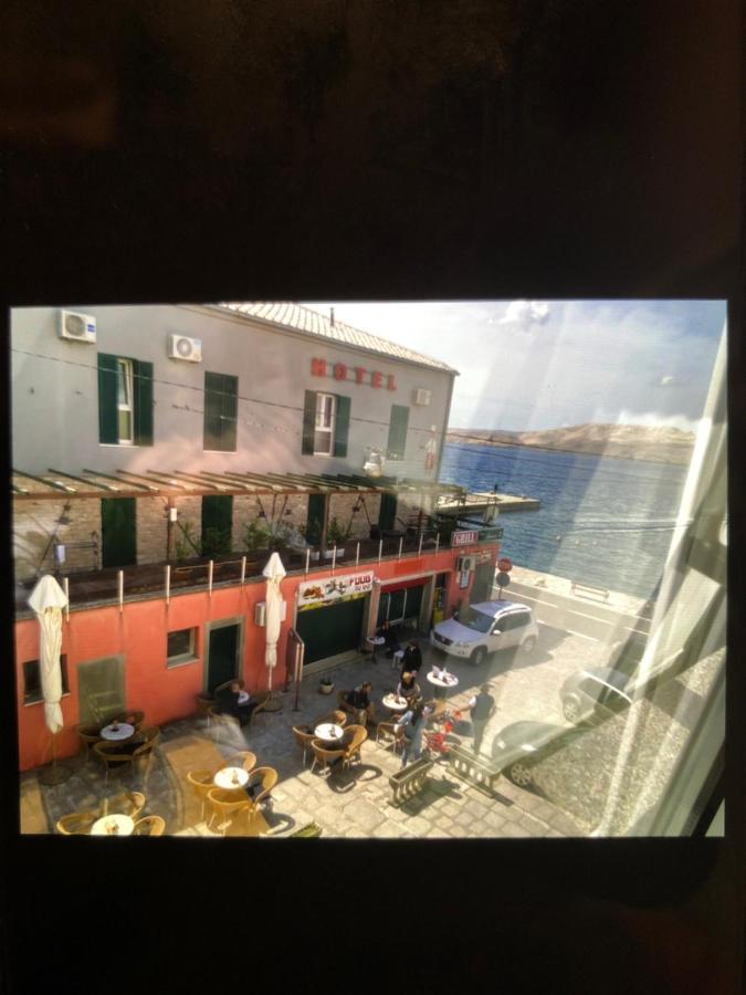 Sobe Kod Bakija Hotel คาร์โลบัก ภายนอก รูปภาพ